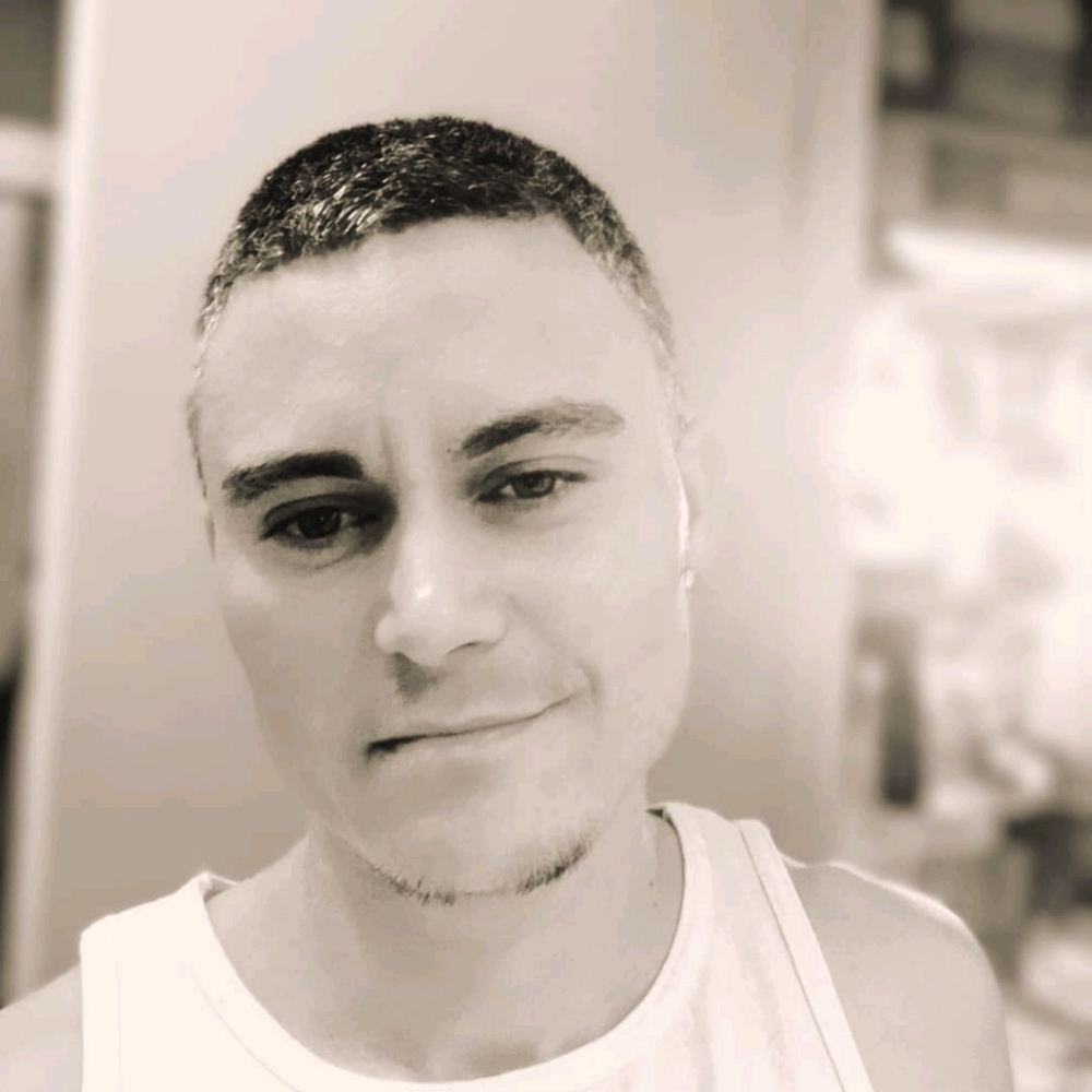 Meet your Posher, Chris